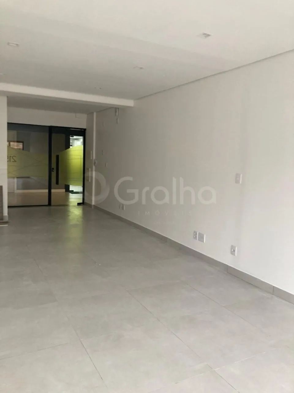 Sala Comercial para Venda em Florianópolis, Campeche, 1 banheiro, 1 vaga - Foto 2