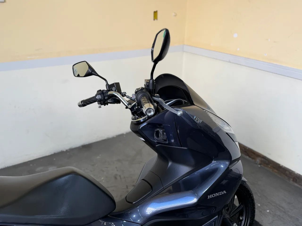 Honda Pcx 150 abs  - Foto 5