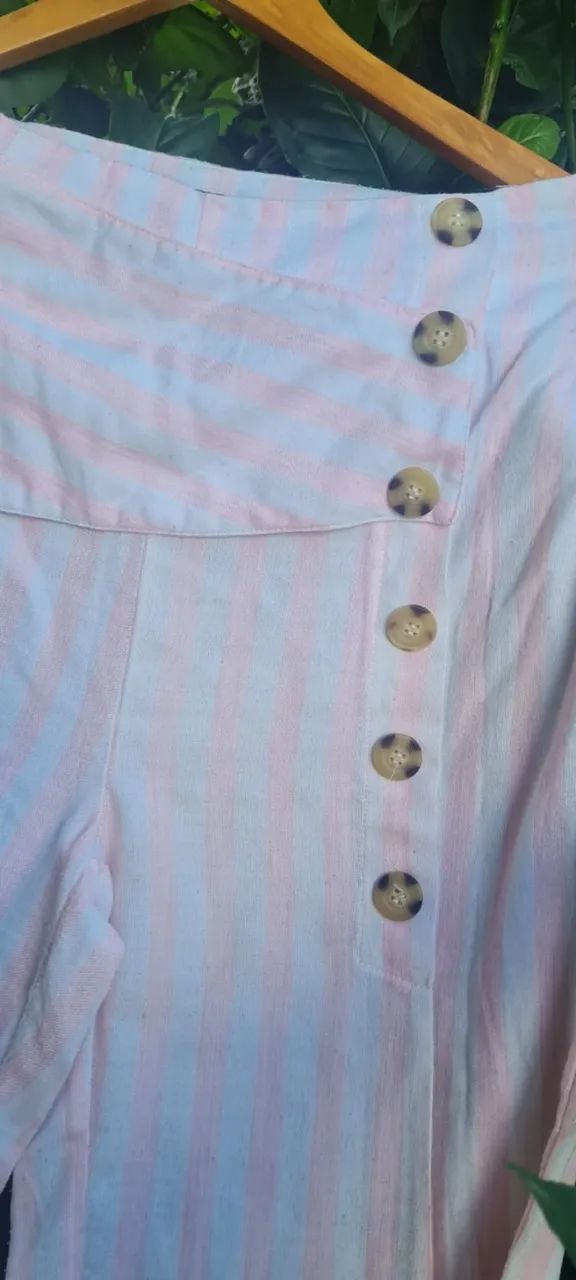 Calça Listada branca e rosa _ longa_ Tam.:G _ R$15,00 - Foto 3