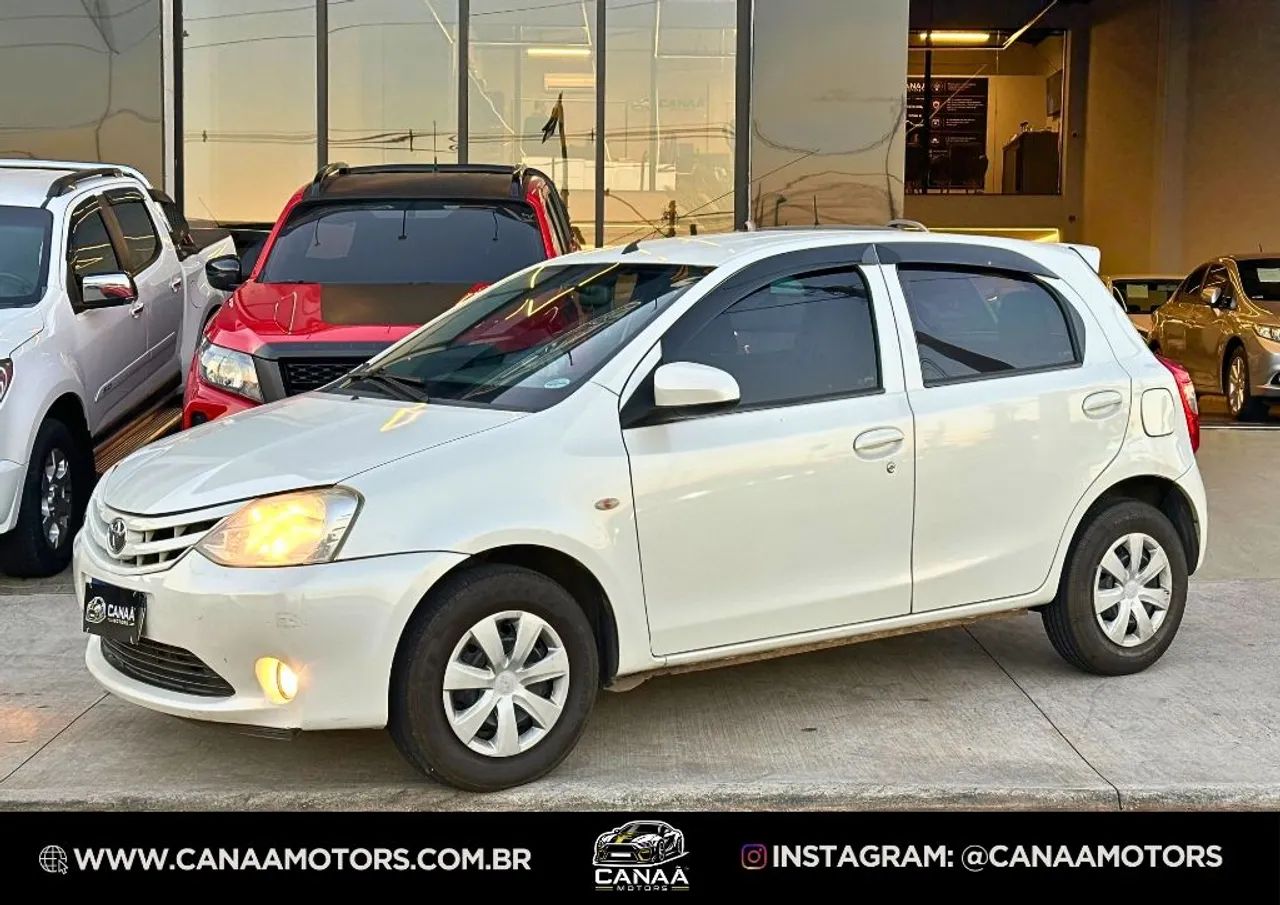 Toyota Etios X 1.3 Flex 16V 5P Mec. 2016