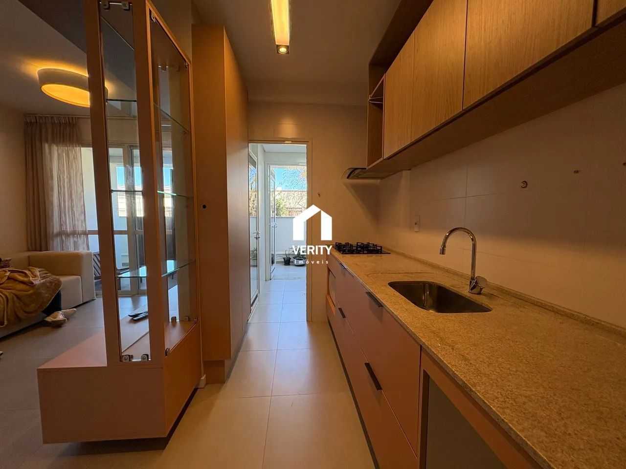 Apartamento 2 quartos, suíte e churrasqueira para alugar no Estreito - Foto 2