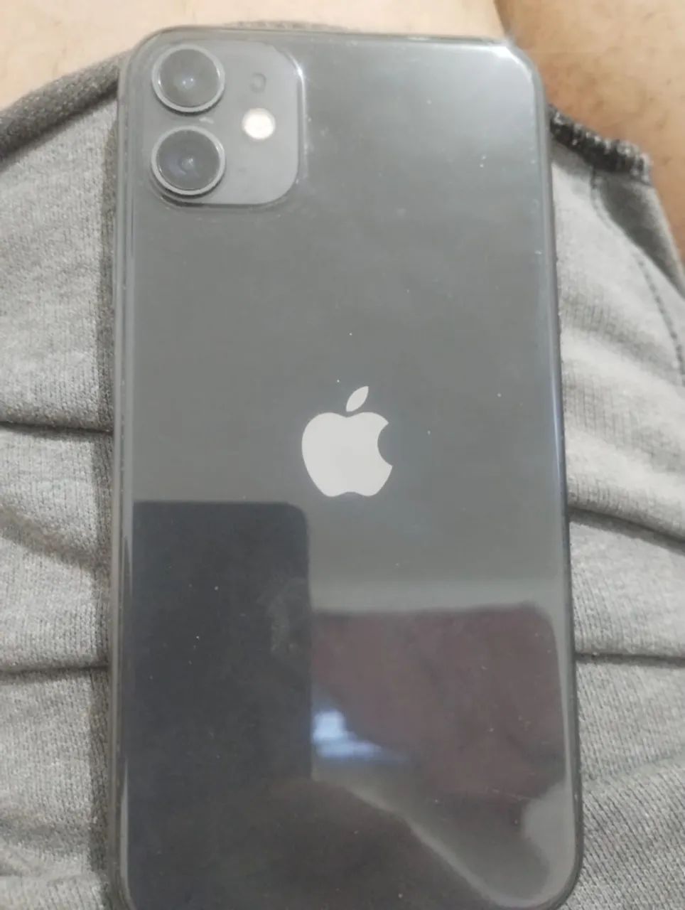 Vendo IPhone 11  - Foto 2