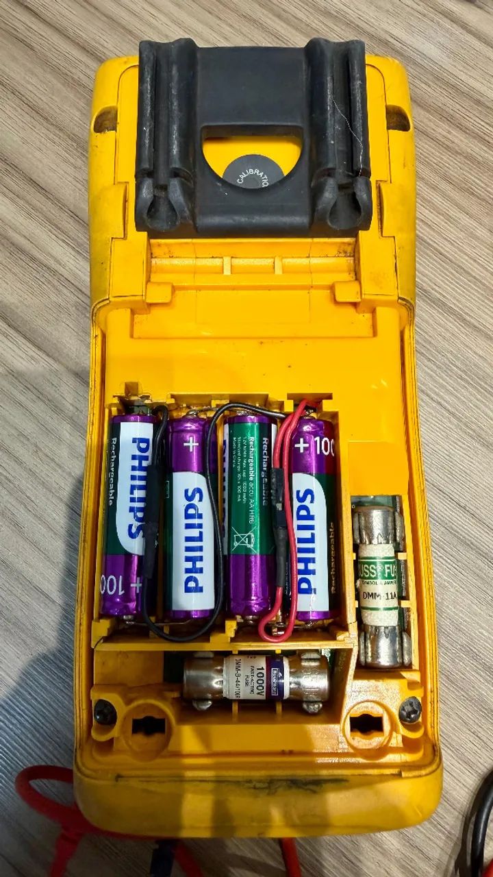 Multímetro True RMS Fluke 187 com pinça amperimétrica Agilent U1583B - Foto 4