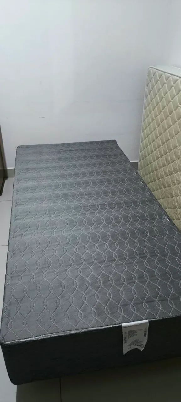 Cama e colchão 