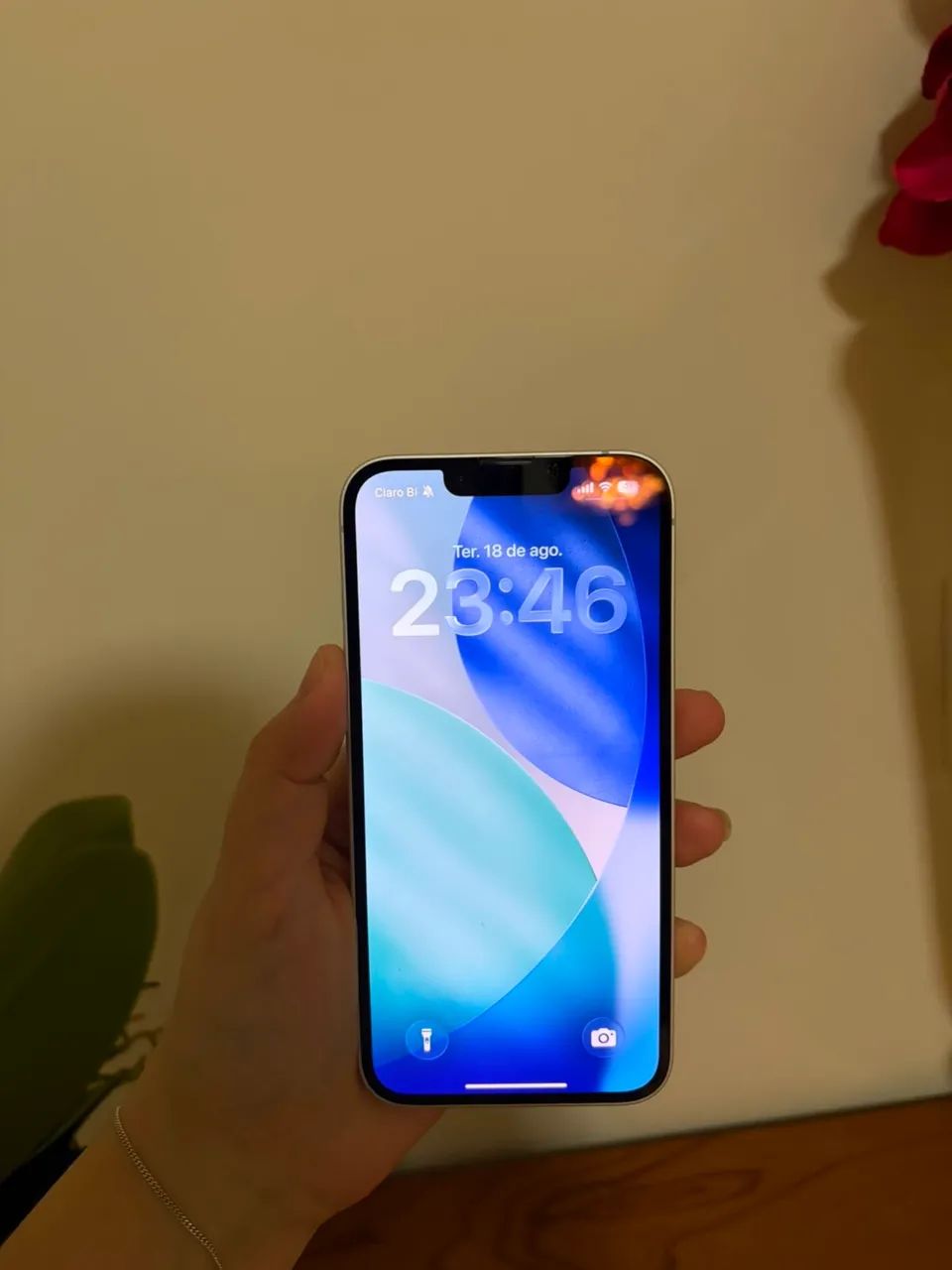 iPhone 16e Branco - 128GB - Foto 2