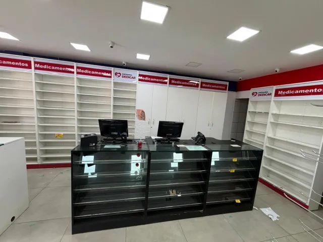 Vendo Drogaria ponto e instalações Santa Maria - Foto 2