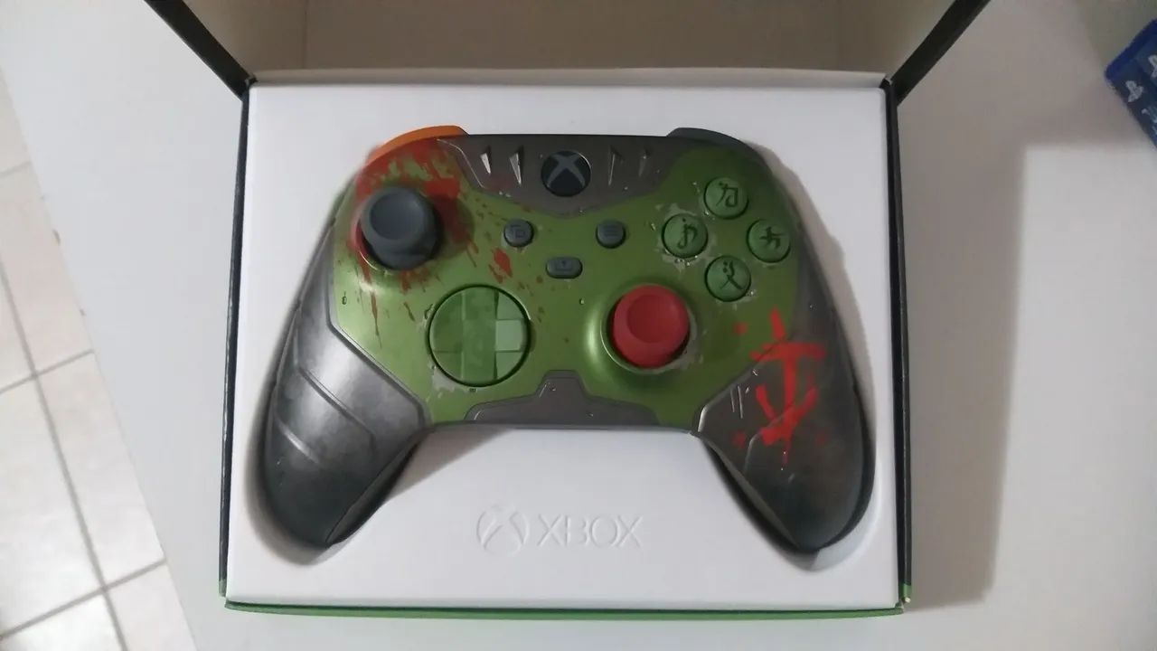 Vendo controle Doom Xbox One . - Foto 2