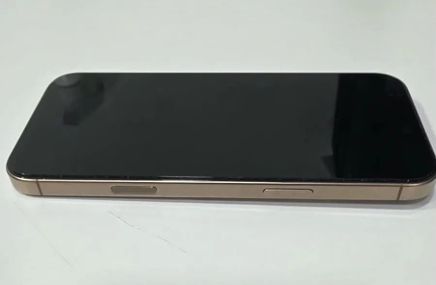 Vendo iPhone 16 pro Max 256 novíssimo  - Foto 3