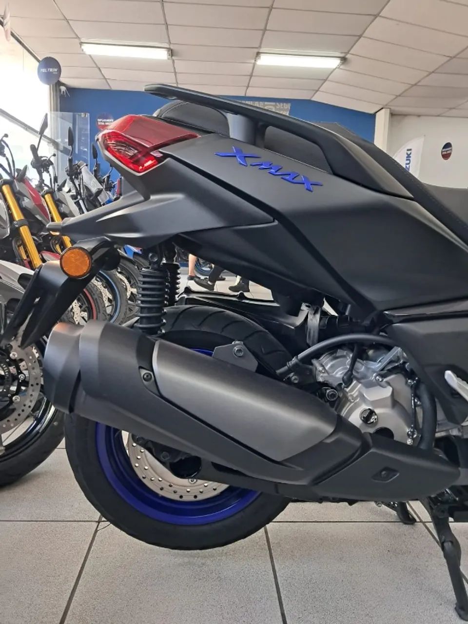 YAMAHA XMAX 300 CONNECTED ABS - Foto 2