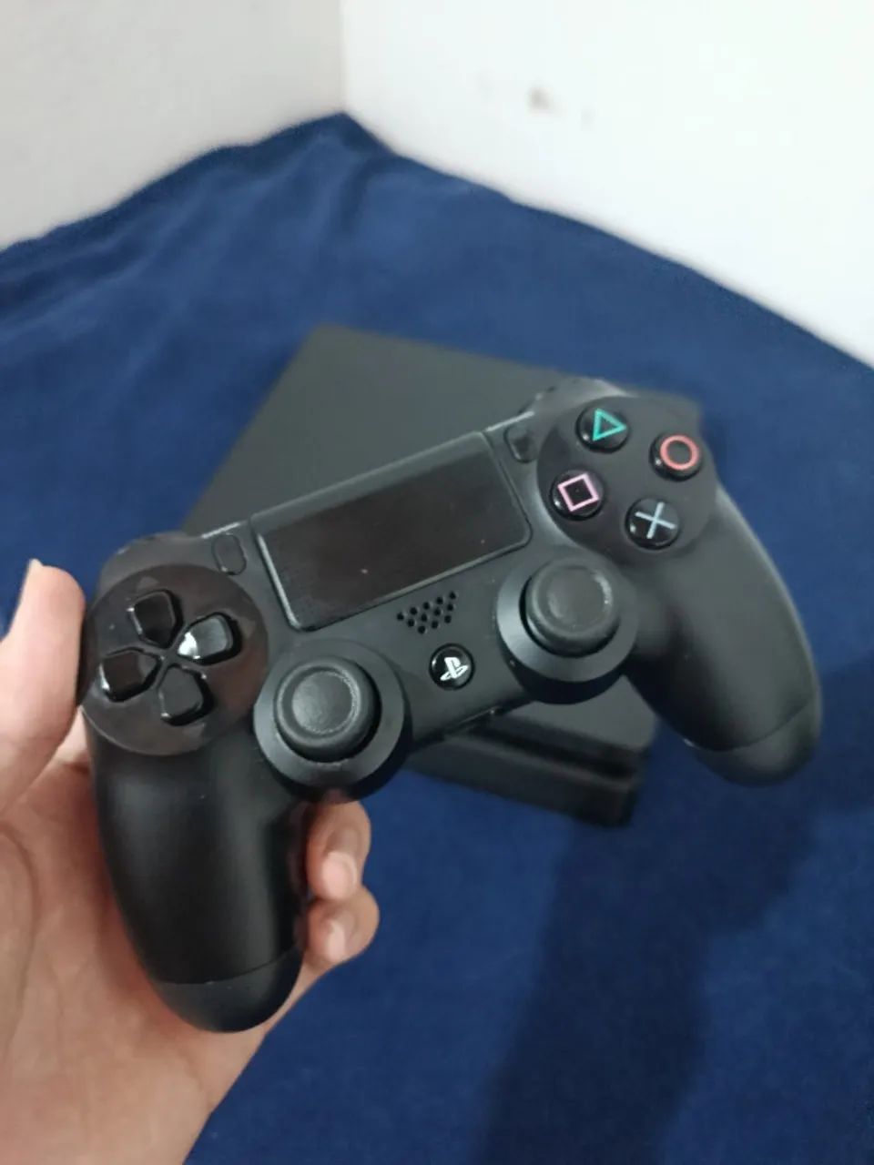 Playstation 4 slim + 30 jogos - bom e barato - Foto 2