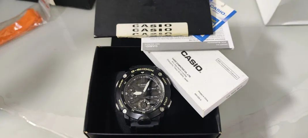 Casio G-Shock Carbon Core Guard modelo GA-2000S-1ADR