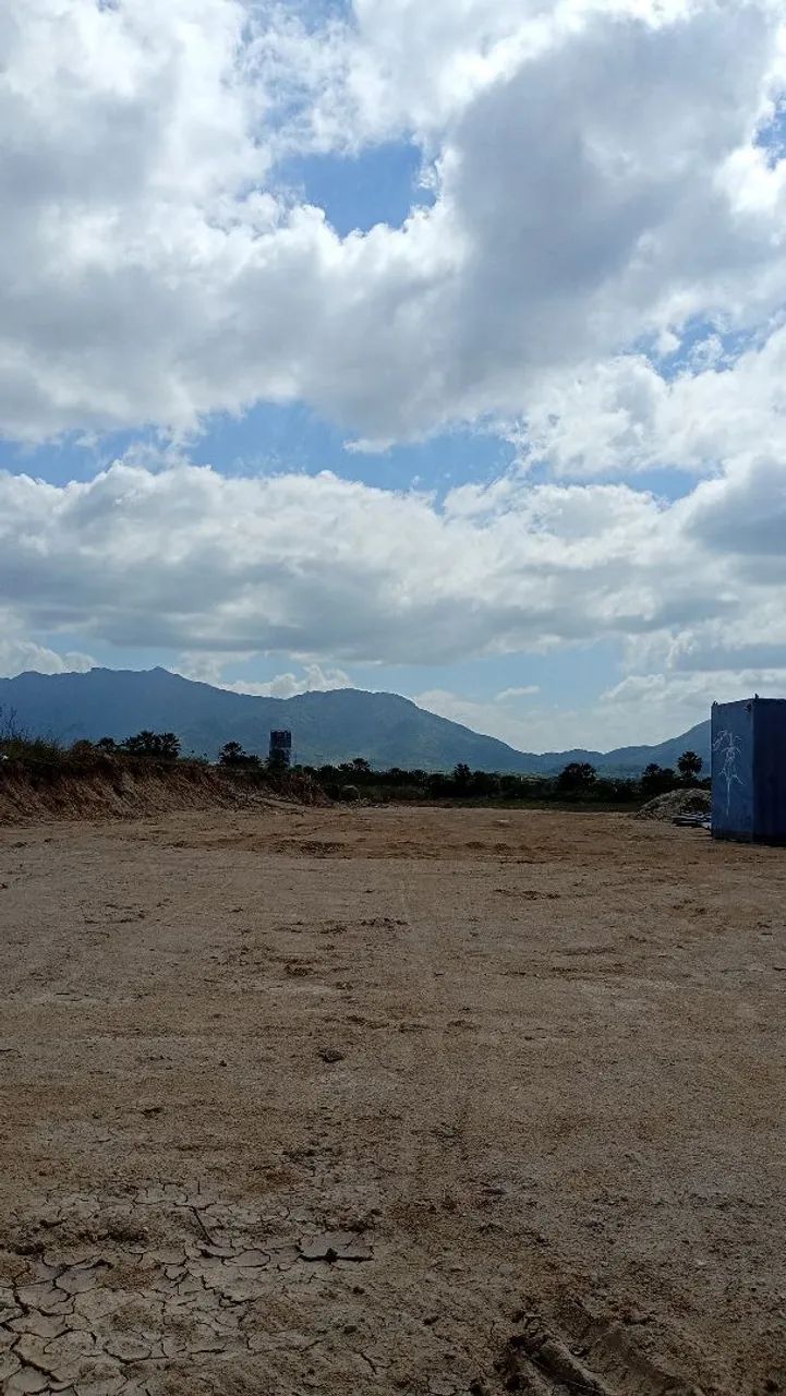 Lote 8x25  lagoa parque Maracanaú vendo 2 lotes 