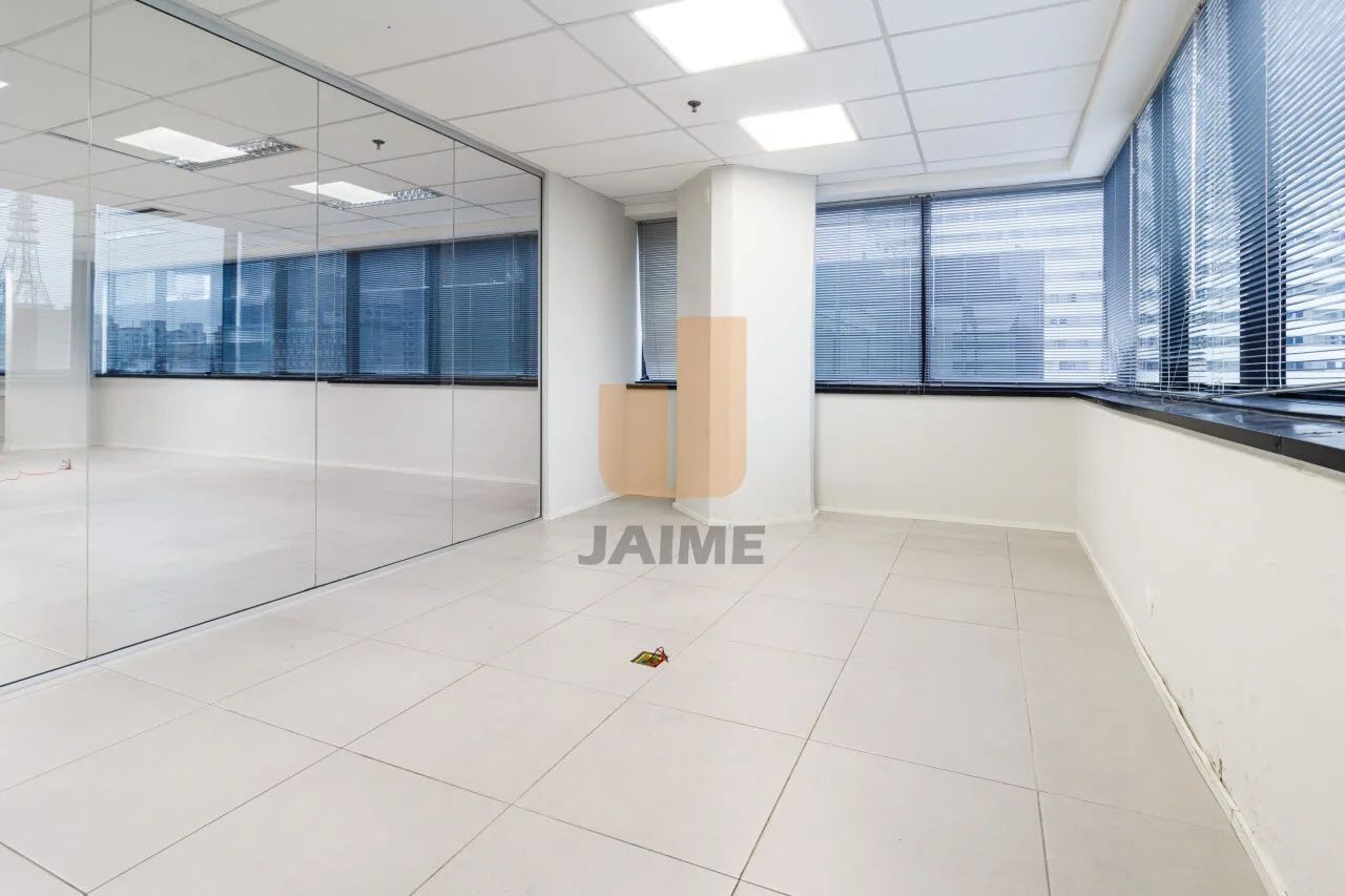 Excelente sala Comercial, 6 vagas, localizado a uma quadro do Metrô, perto do Shopping Pau - Foto 7