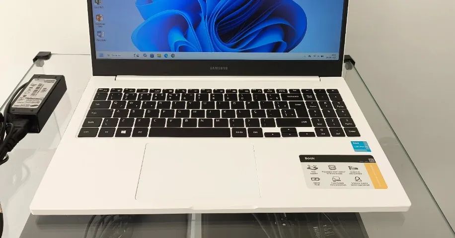 Notebook Samsung Book | Celeron 6305 | 8GB | 240GB SSD | UHD | 15.6" - Foto 2