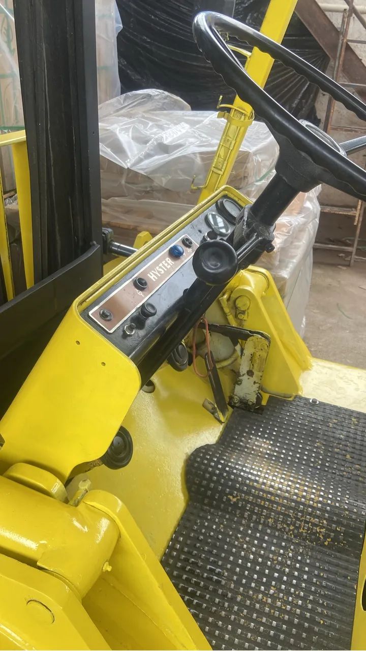 Empilhadeira Hyster H 55 2,5 kg. ano 1989 excelente estado 