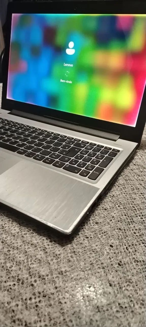 Oferta Notebook Lenovo Core i3 sexta geração 4gb ddr4 , HD 1tb tela 15.6 e Windows 11 