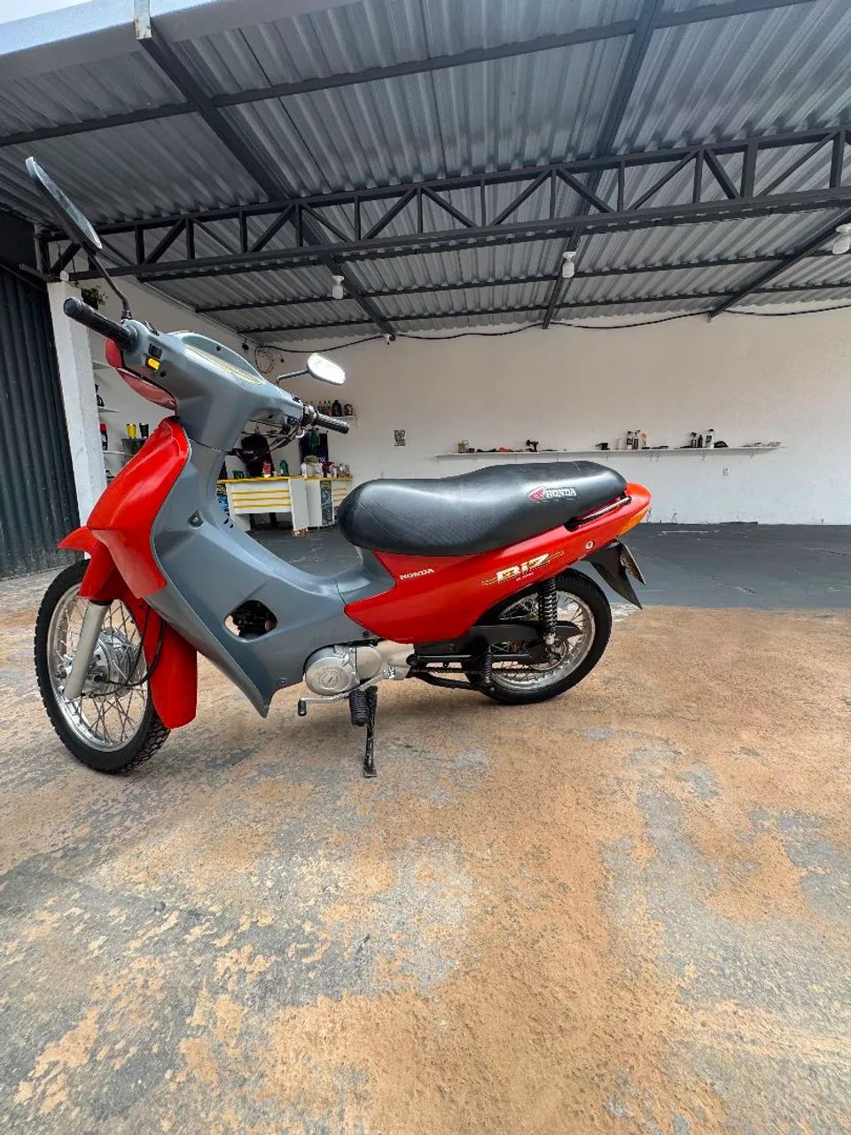 Biz 2004 R$5.500 - Foto 5