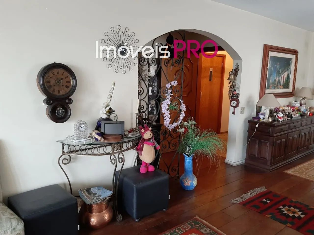 Moema Pássaros excelente localização.
