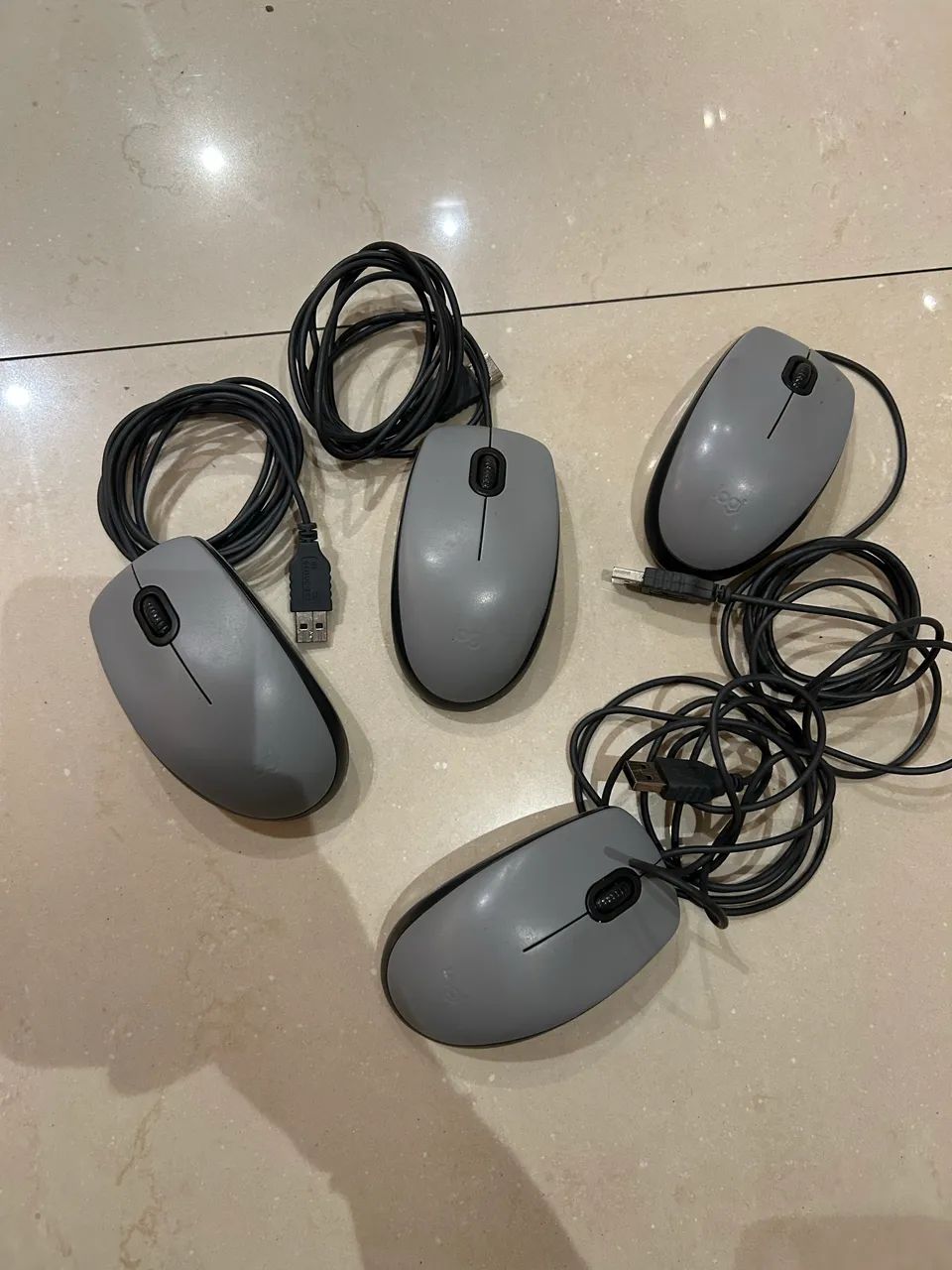 Mouse Com Fio USB Silencioso Logitech
