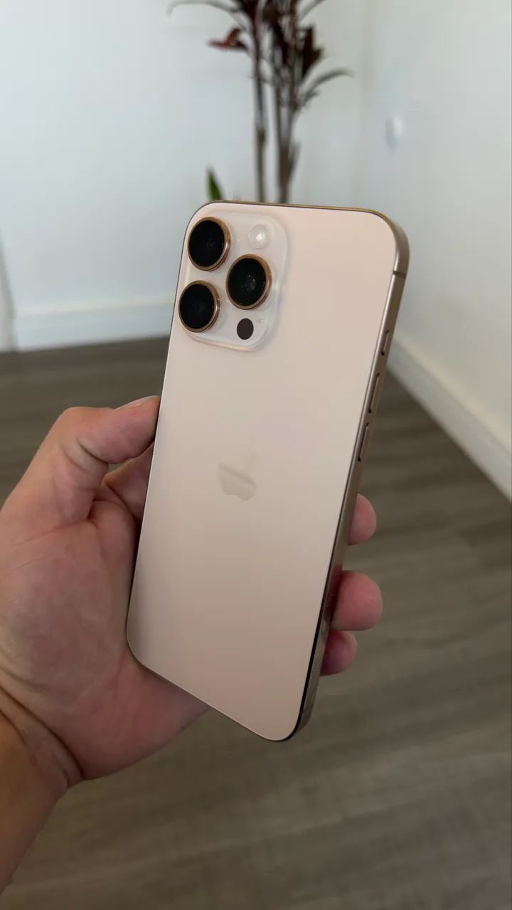 iPhone 16 Pro Max 256gb Titanium Desert, sem detalhes - Foto 4