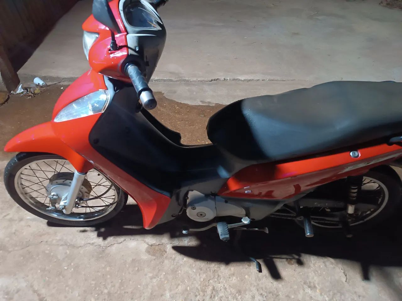 Vendo biz 125 2011  - Foto 2