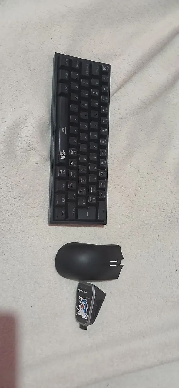 Vendo teclado e mouse original 