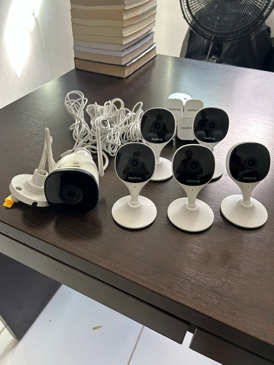 Kit Câmera Inteligente Intelbras Interna e externa 