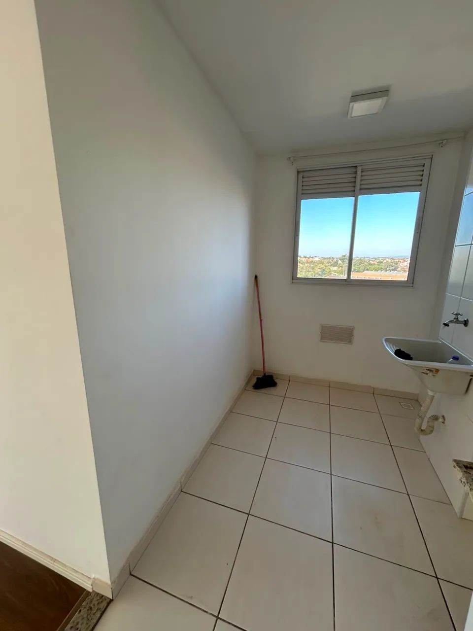 Aluga se Apartamento Vale das Rosas - Foto 3