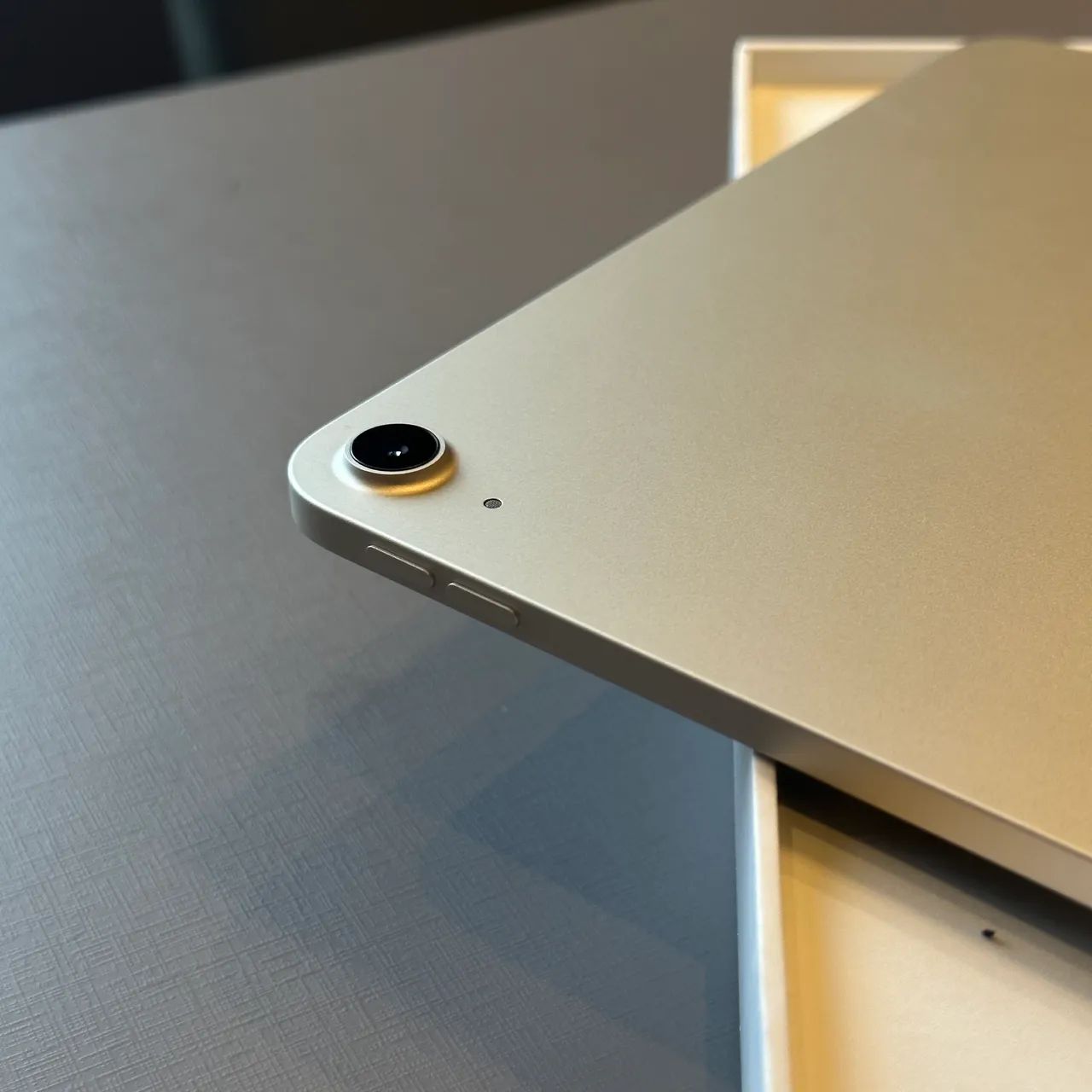 iPad Air 5ª Geração + Teclado - Foto 3