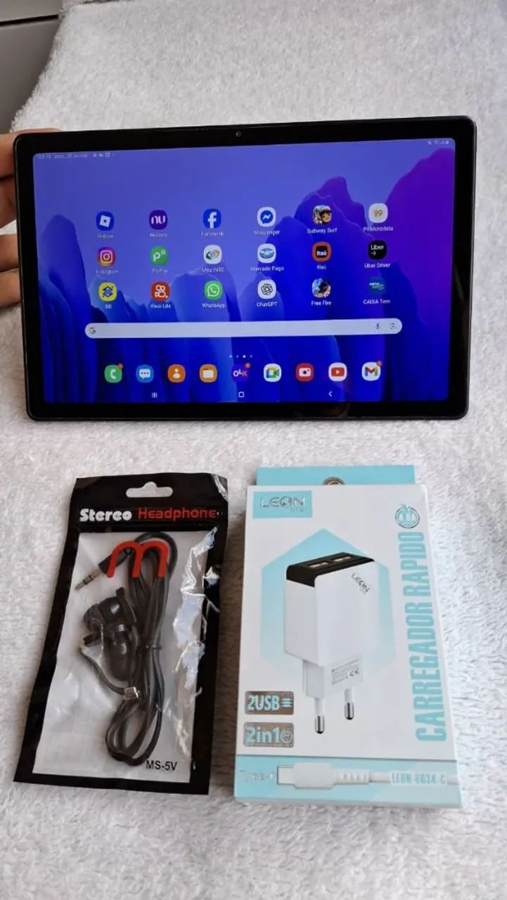 Tablet Tab A7 Samsung 64Gbs telao 10.4 polegadas chip 4G ligacao (Act cartao por aprox)
