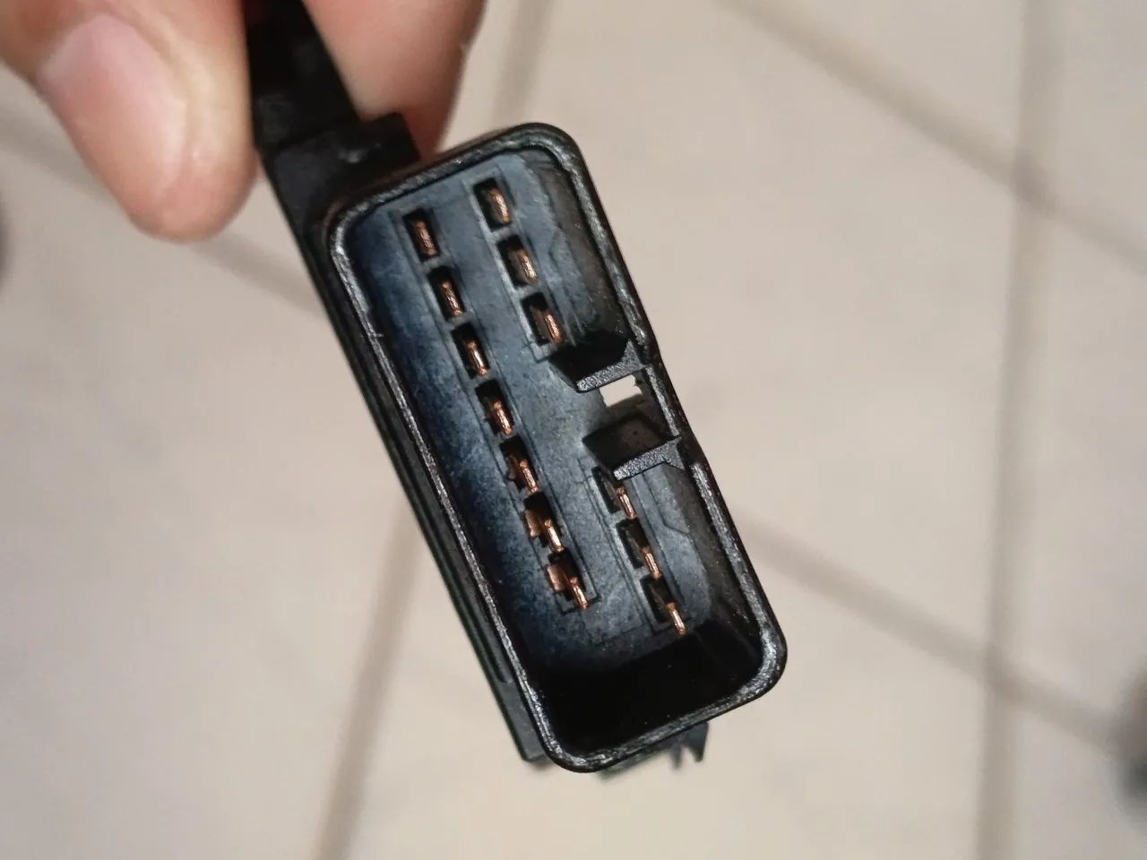 Chave de seta e luz HB20 com função farol automático. - Foto 2