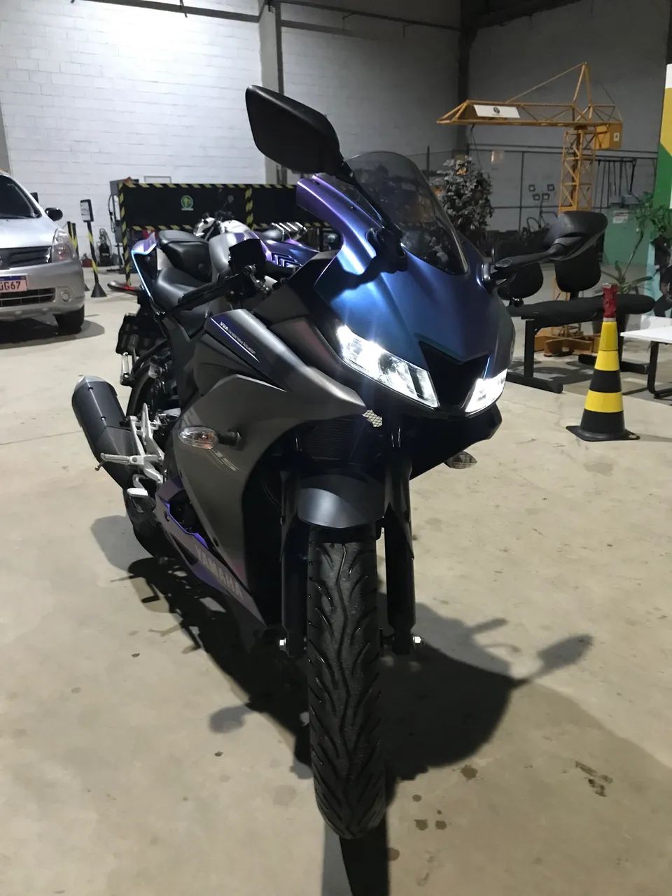 R15 Yamaha  - Foto 4