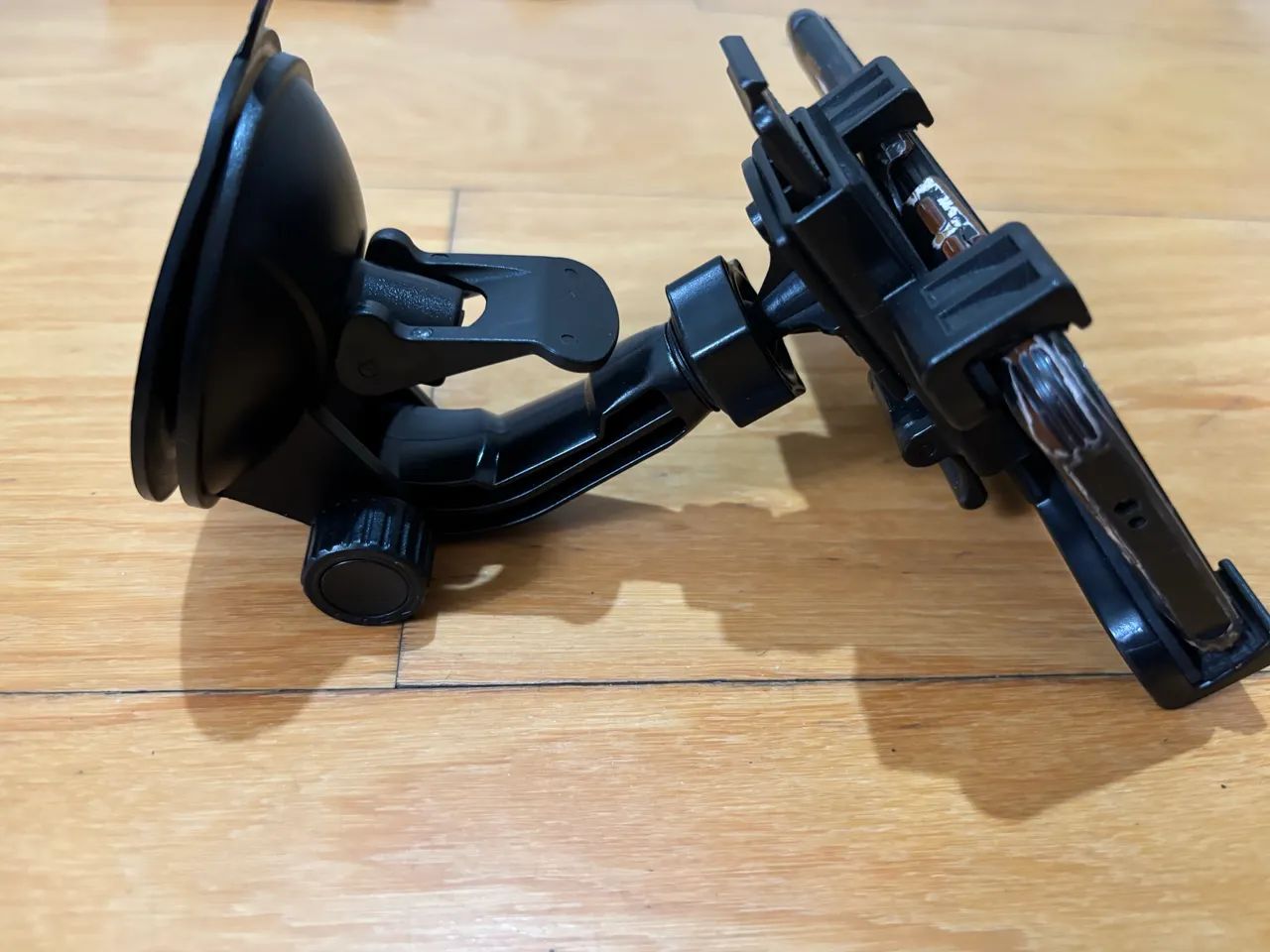 Suporte Celular para carro Fixação no vidro - Foto 5