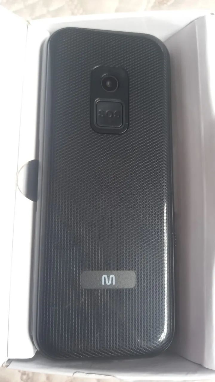 Celular com lanterna Multi Vita 4G com base seminovo. - Foto 5
