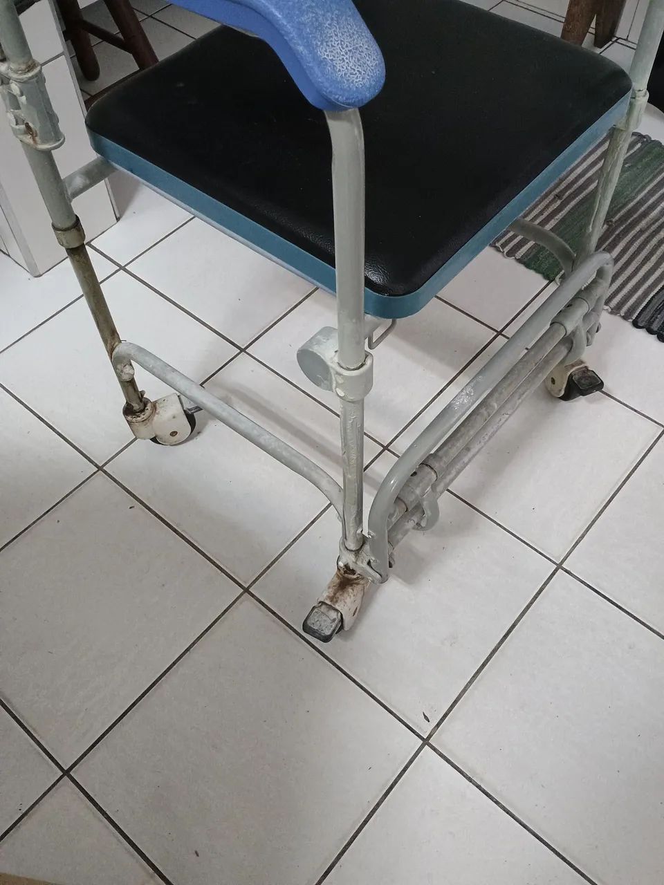 Cadeira de Banho  - Foto 3
