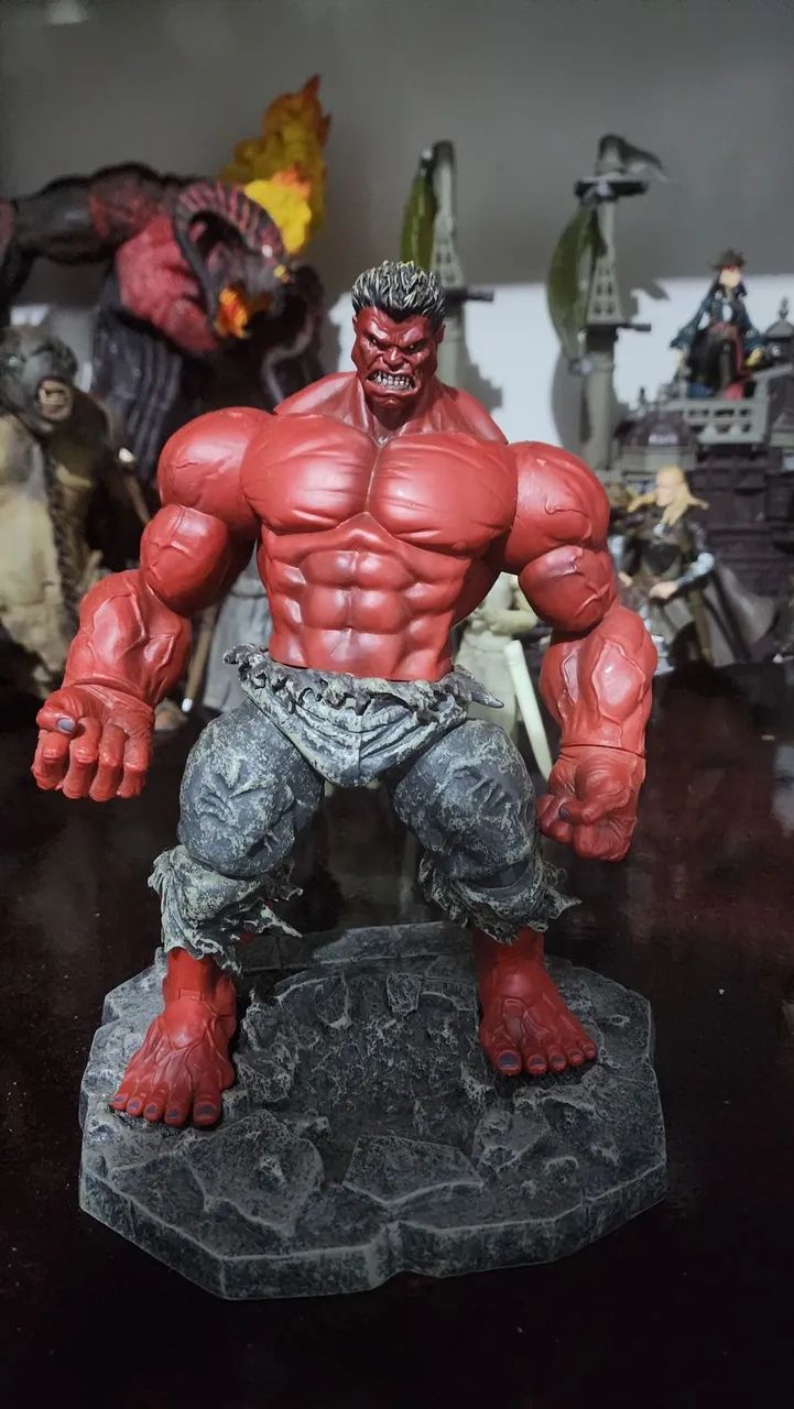 COLEÇÃO HULK VERMELHO MARVEL SELECT 