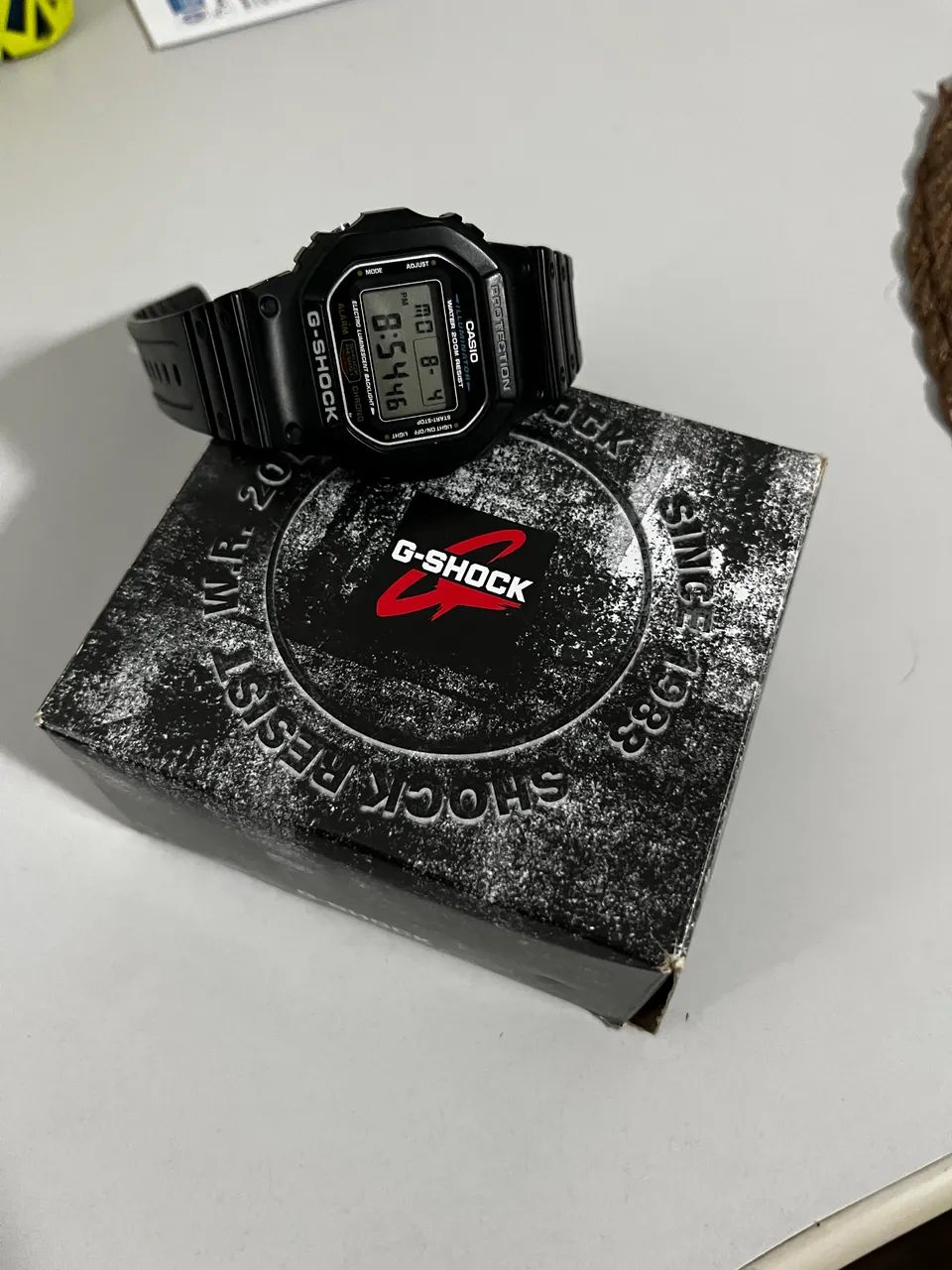CASIO G-SHOCK DW-5600E-1V
