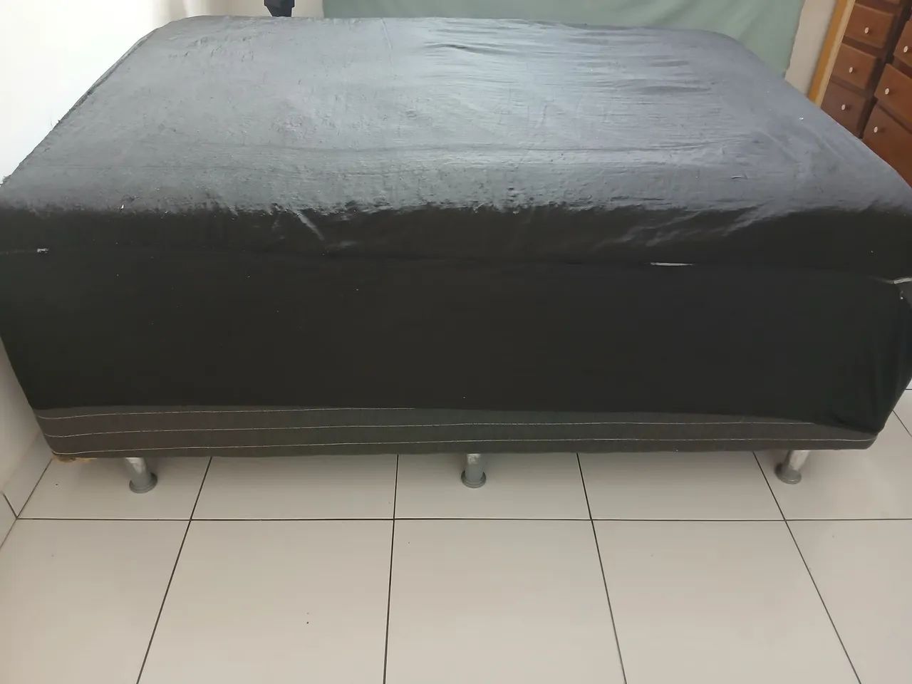 Cama de casal box 