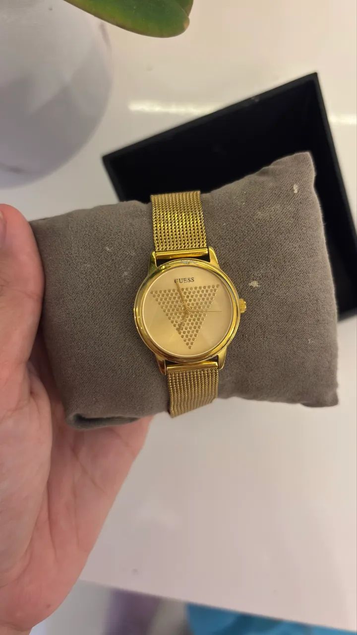 Relógio Guess feminino dourado  - Foto 5