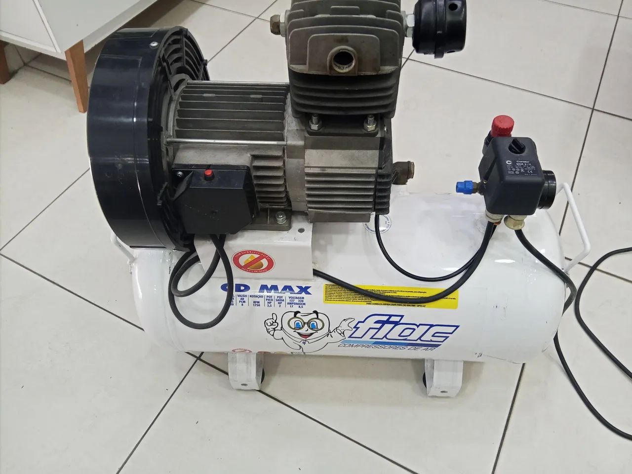 Compressor odontológico  - Foto 3