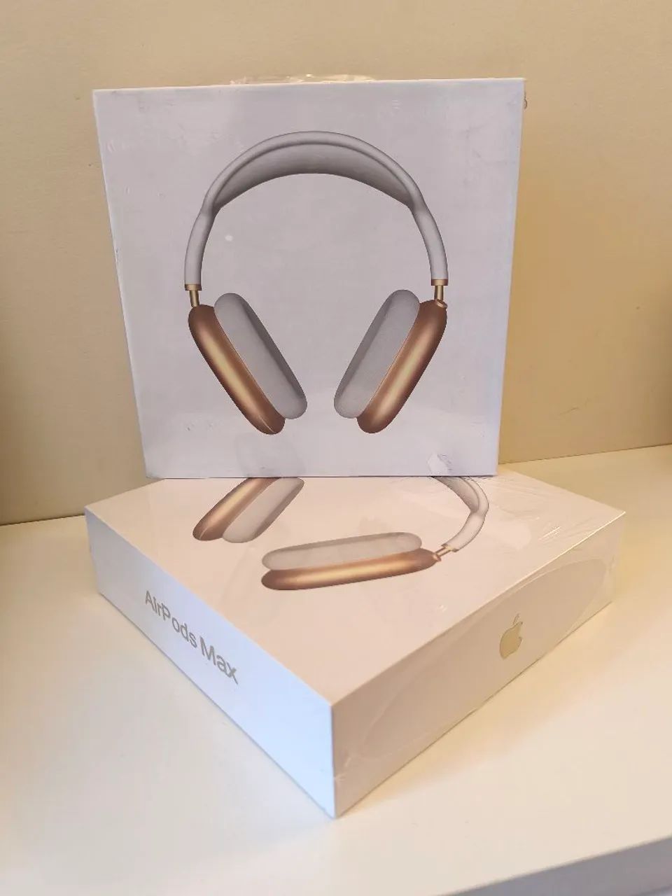 Fone de ouvido AIR PODS MAX branco com dourado 