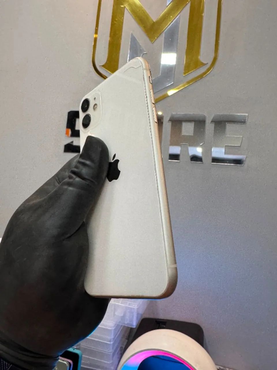 iPhone 11 256GB Branco  - Foto 3