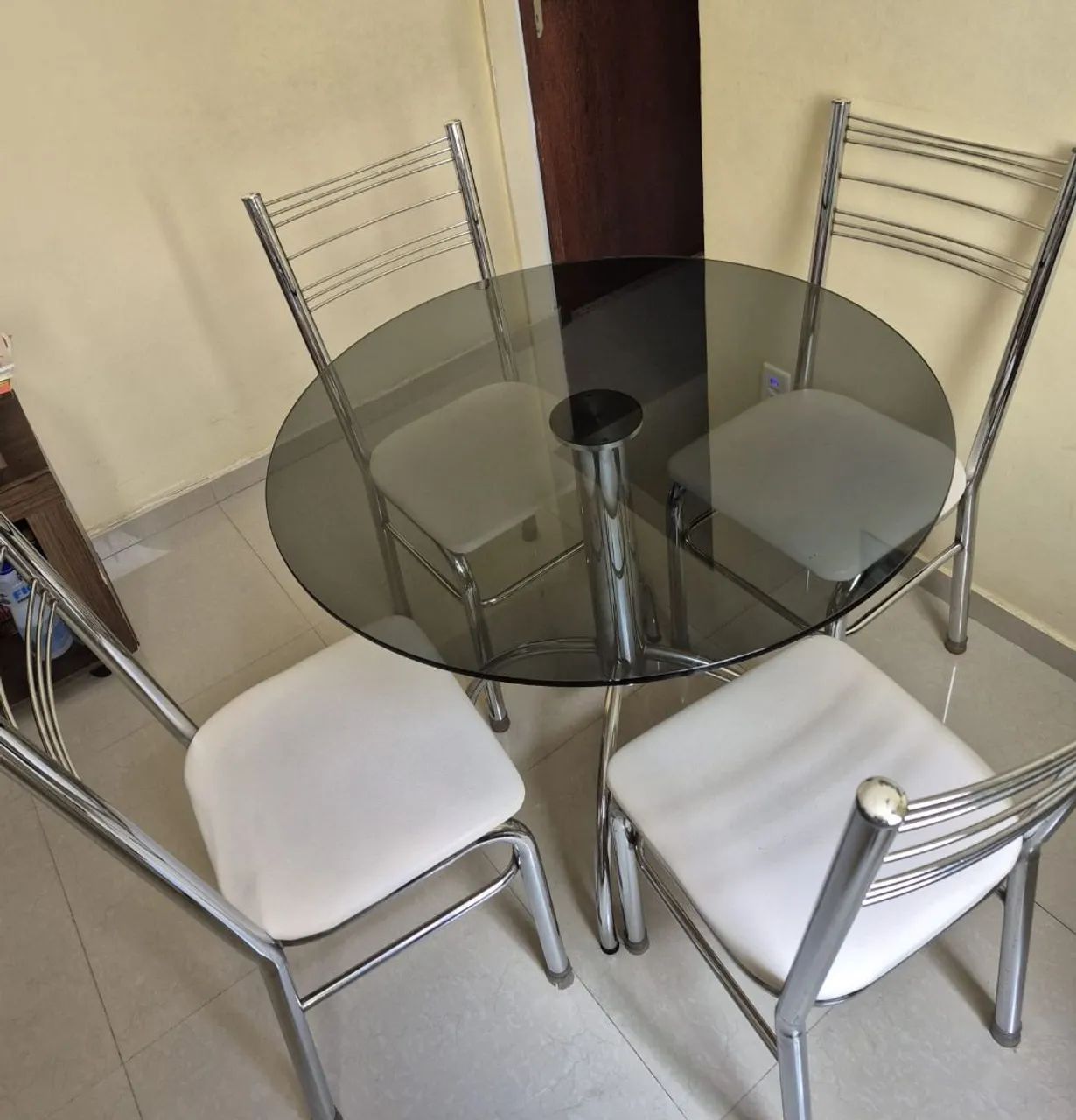 Mesa com 4 cadeiras65060623661315122