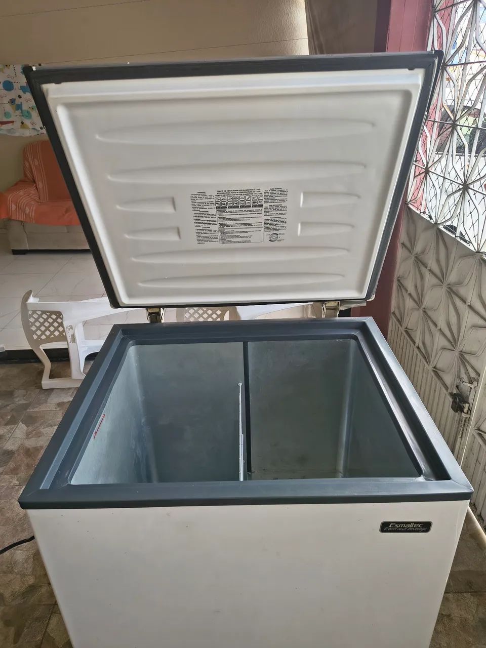Freezer Esmaltec