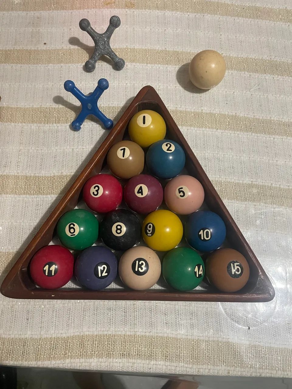 Vendo jogo de bolas de sinuca usado - Foto 2