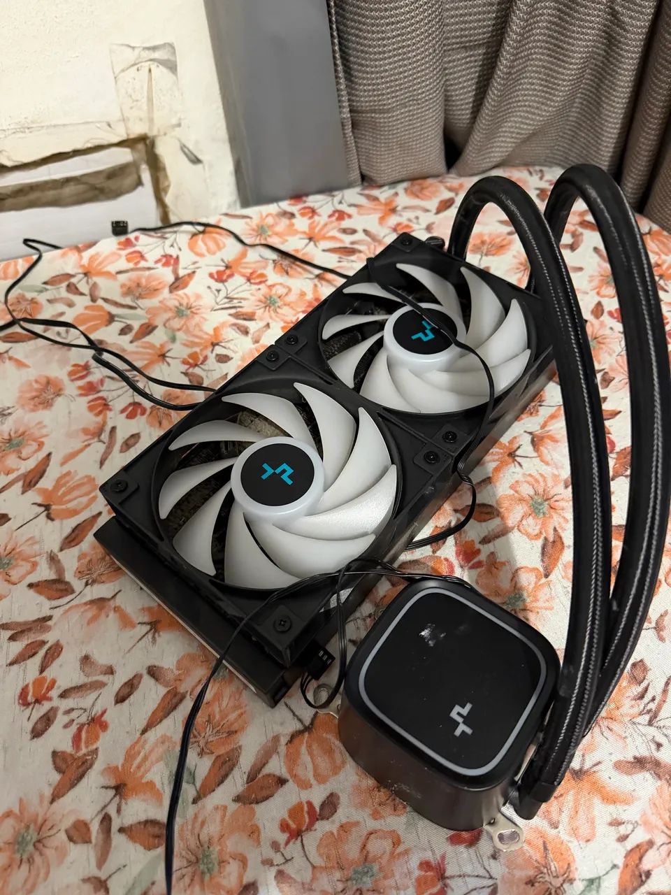 Water cooler Deepcool 240 LE