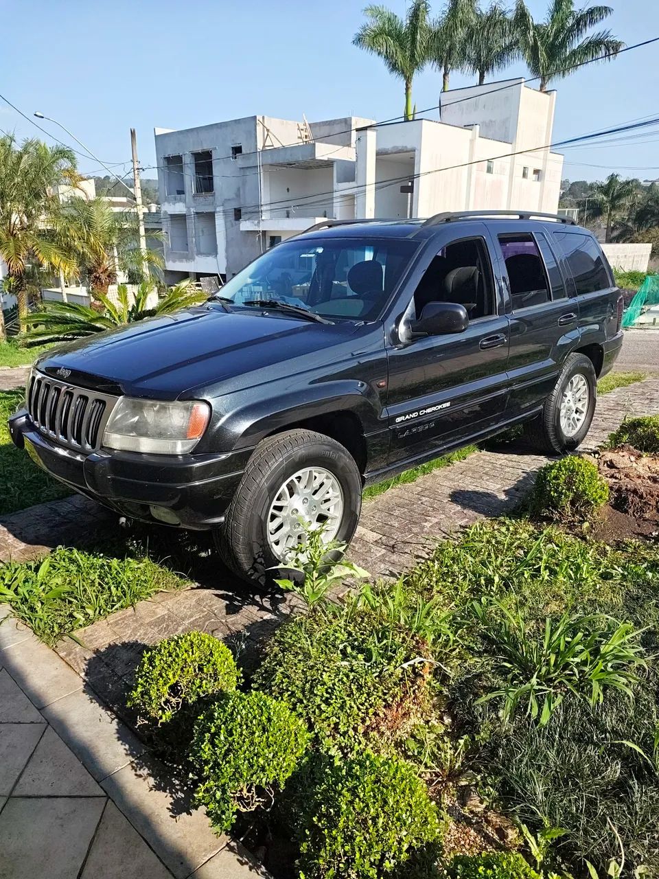 Jeep Grand Cherokee Laredo 2.7 I-5 TB Dies. 2003