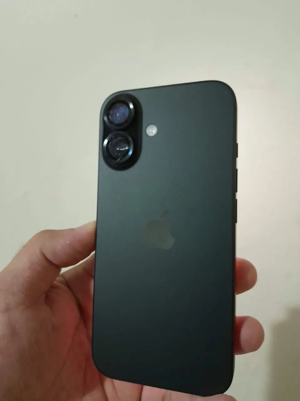 iPhone 16  - Foto 2