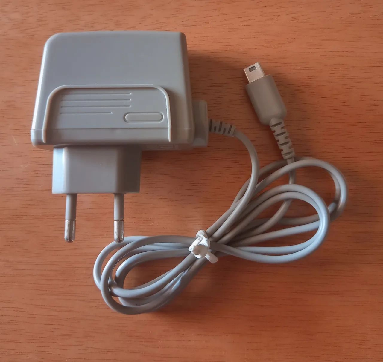 Carregador para Game Boy, DS FAT e Lite