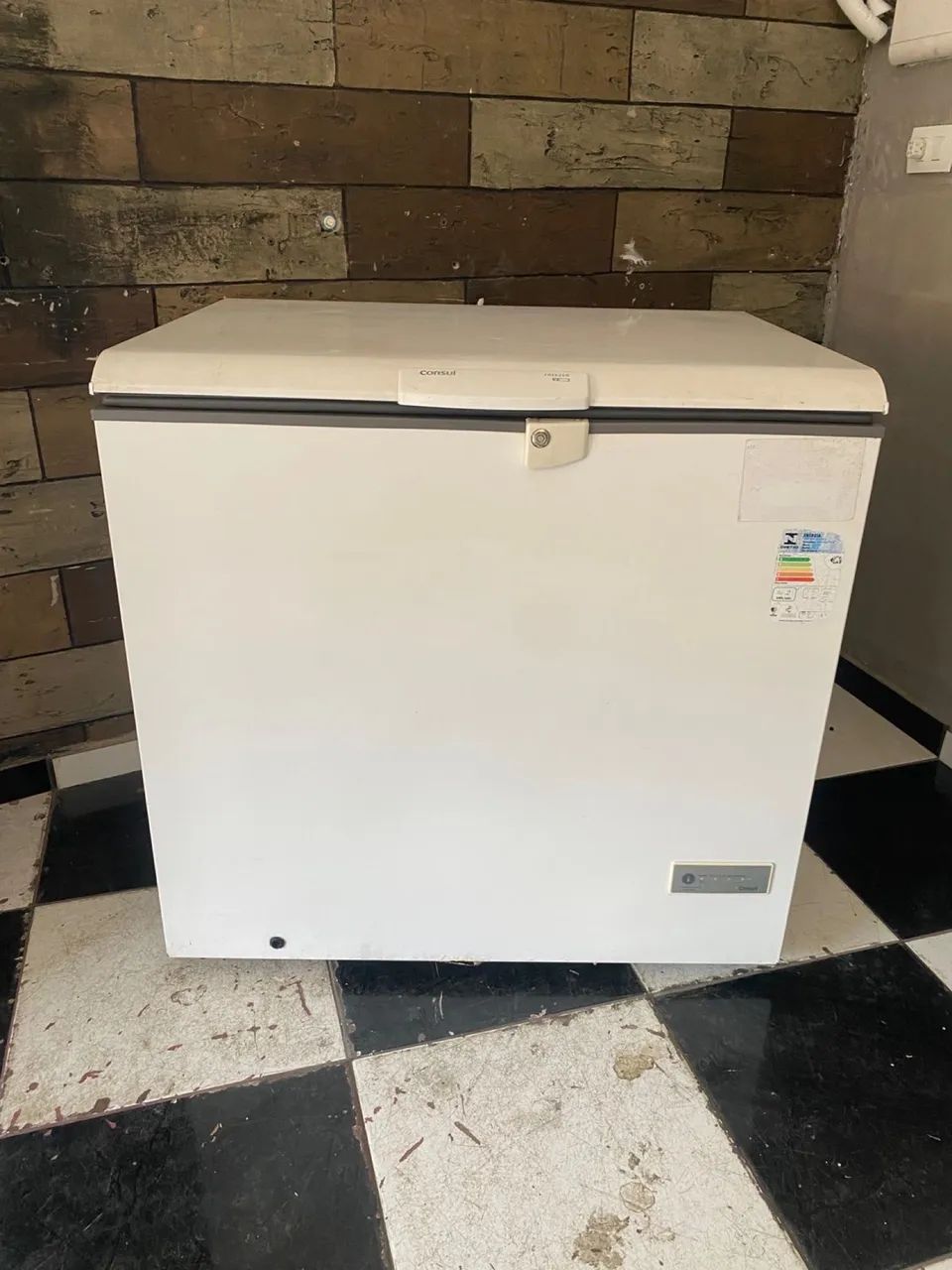 Freezer horizontal dupla função 110v entrega grátis  - Foto 4
